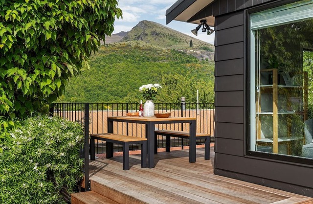 Arrowtown Charm Home