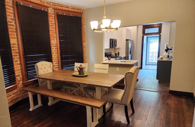 Opuluxe Vine City Stays Near DEN Airport