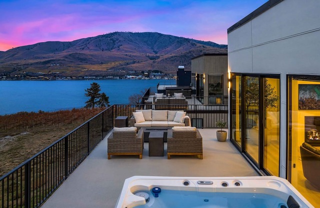 Aman Lakehouse - Lakeside Luxury Retreat with Exclusive Amenities! "NEW Build"