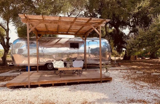 Airstream La Janda by Nomaddicts