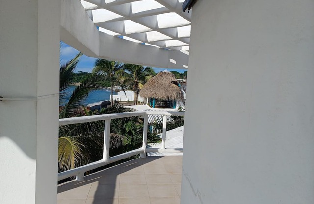 STUNNING BEACH FRONT VACATION