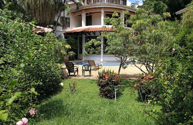 Spacious house just 4 blocks from the beach and center of town