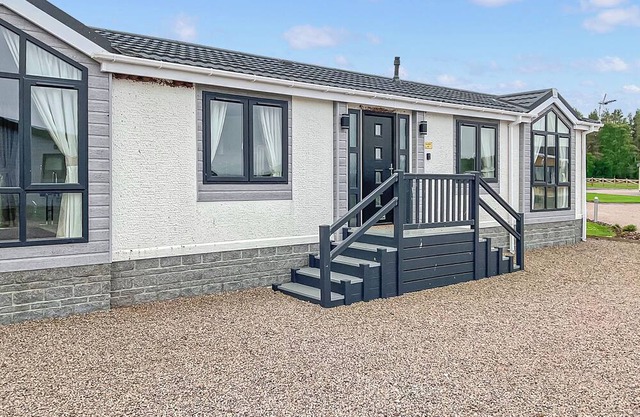 2 bedroom accommodation in Laurenkirk