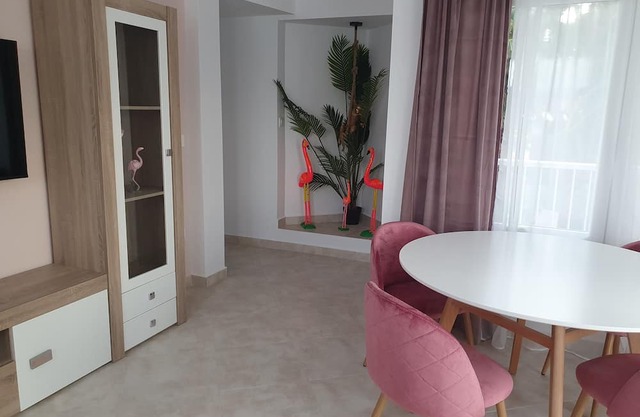 Great apartment 50 m from the beach.