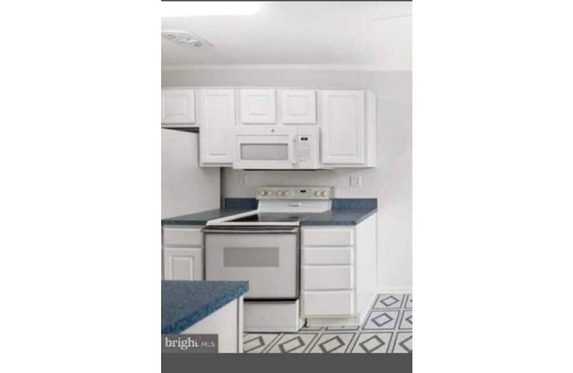 Marvelous 4-bedroom townhome with AC in Gaithersburg