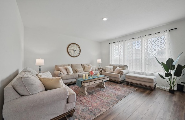 Prosper 3BR+Office - Huge Yard- sleep 8