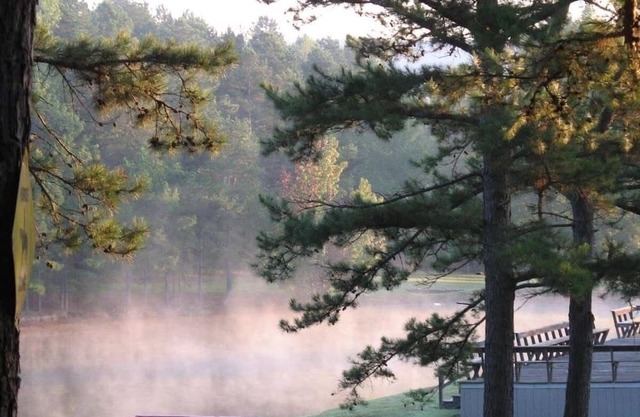 Tranquil 2BR Cabin Getaway in Caddo Gap – Near River, Trails & Hot Springs