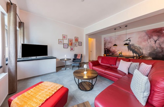 Apartment 'Suiten Im Alten Berghotel Johanna' with Mountain View, Shared Garden and Wi-Fi