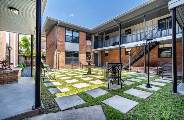 Stylish 1BR Urban Retreat