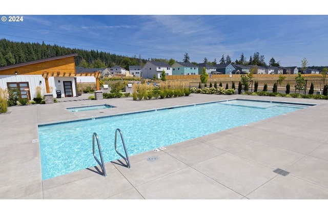 Greenbelt Camas Retreat with Pool, Spa & Office