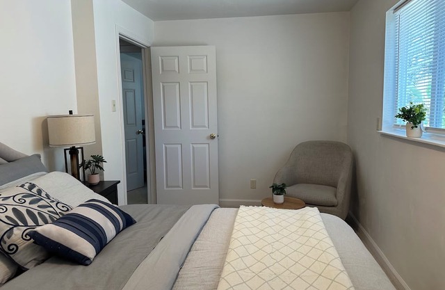 Spacious Suite E