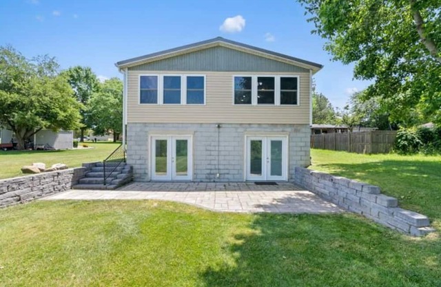 Serene Home on Grand River