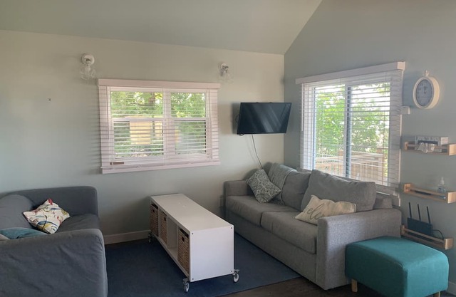 The Cozy Westmeath 4 Season Cottage