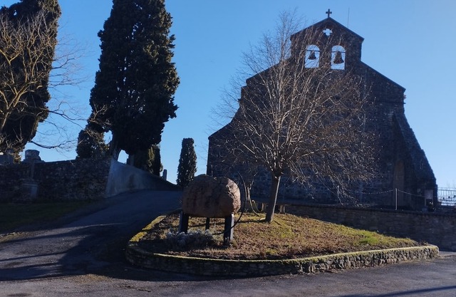 Pretty house in Cathar country just a few minutes from Mirepoix, Fanjeaux and the GR7.