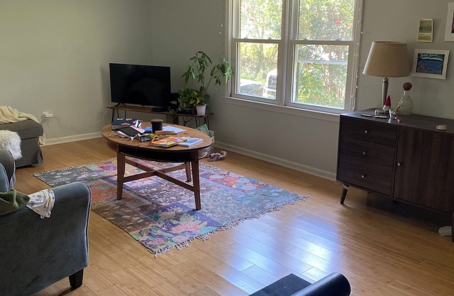 Charming 1-bedroom farmhouse 7 miles from downtown Athens