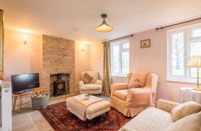Charming & Cosy - Whooper Cottage