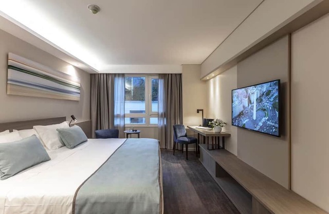 Relax in a Stylish Room Perfect for Culture Lovers - Explore Buenos Aires