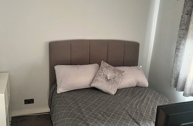 Bungalow, Banstead Surrey