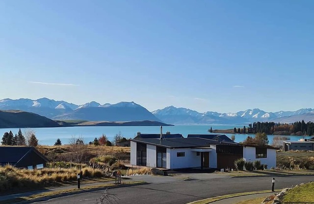 Southholm Lake Tekapo