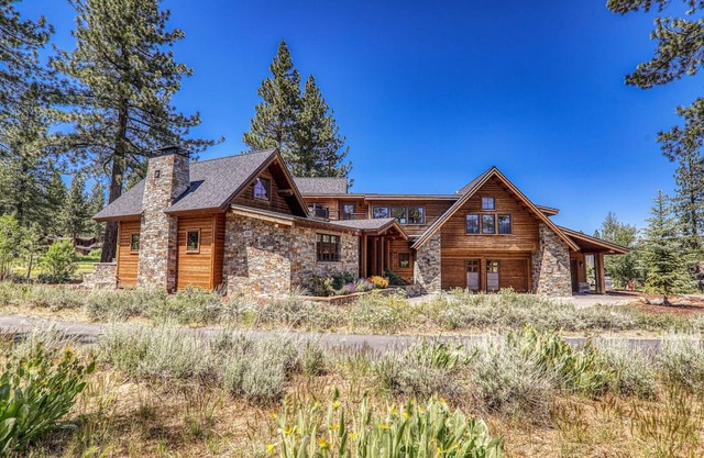 Schaffer's Mill Luxury Home, Hot Tub, Golf & Mountain Views, Amenities Access