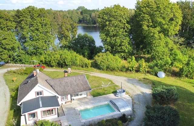 Villa Waldsee - Holiday home by the lake in Småland with pool, hot tub & sauna