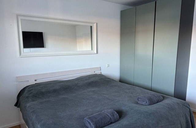 Apartment-Private Bathroom