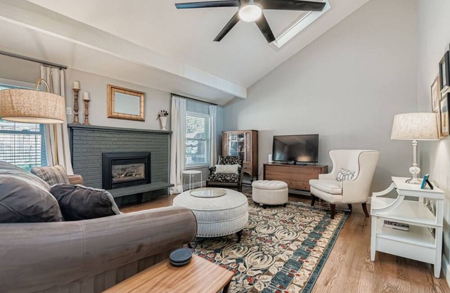 3BDR Townhome in Central Boulder w/Office
