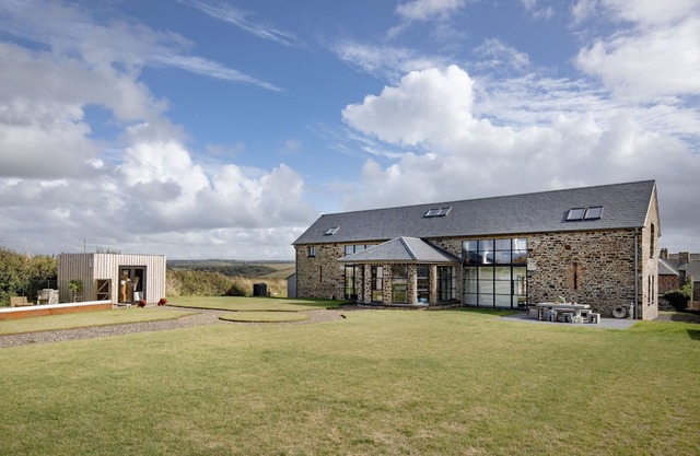 Berry Barn is a tranquil haven nestled in an Area of Outstanding Natural Beauty