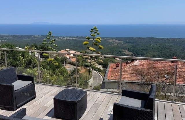 Villa 'Tout Confort' with Sea View, Private Terrace and Wi-Fi