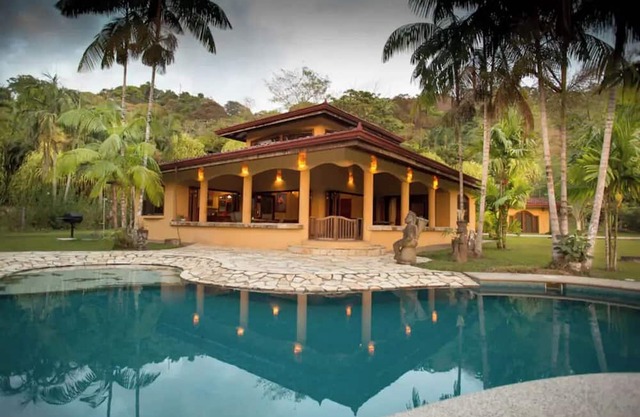 Villa Pavones and Tropical House