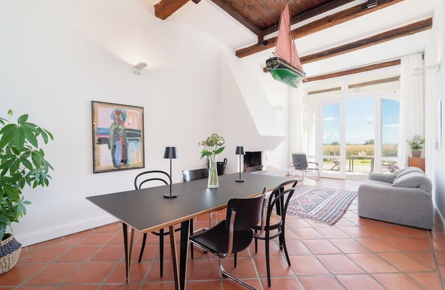 The apartment - Landblick is idyllically situated in the village of Roge and offers 82 m² of living space.