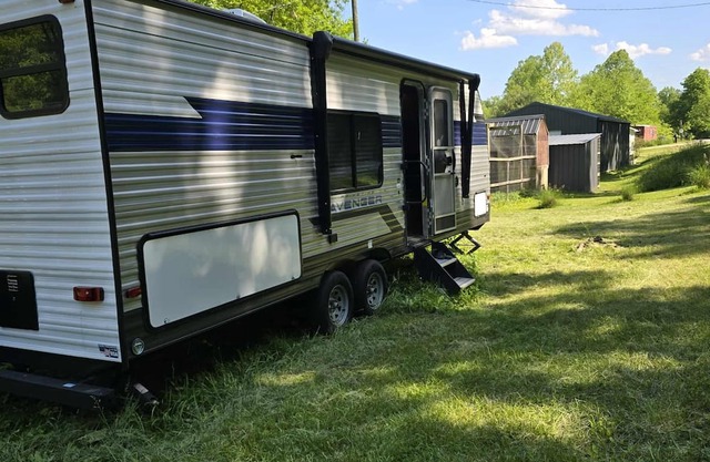 Back road camper in New Straitsville on monday creek and by old mans cave.