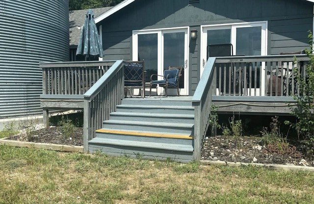 Grandpa's Lakeside Cottage