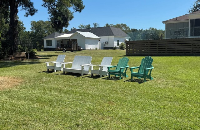 Charming 2-bedroom lake house on Lake Blackshear