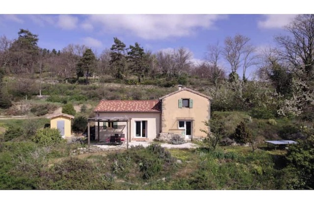 Quiet gîte with panoramic view
