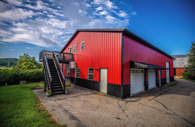 3-bedroom Lodge with Incredible Game Room and Bar!