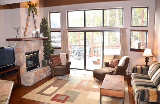 Private Hot Tub | Walk to Lift & Main St