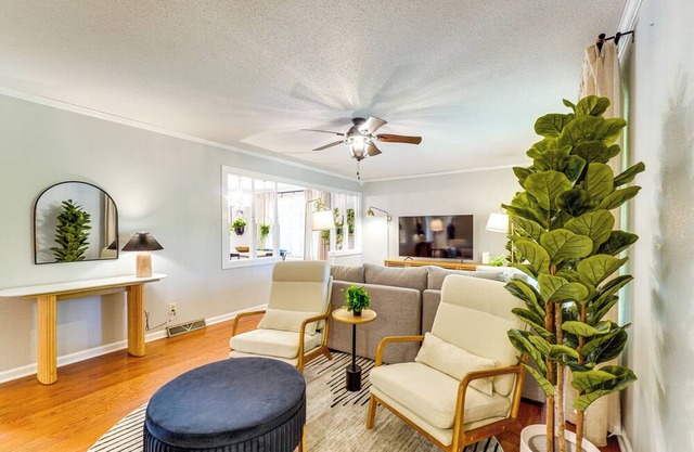 1 Mi to Dtwn: Quiet Retreat w/Yard in Clinton