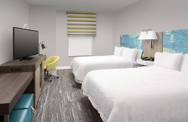 Discover Miami with Us! Free Breakfast, Pet-friendly, Outdoor Pool!