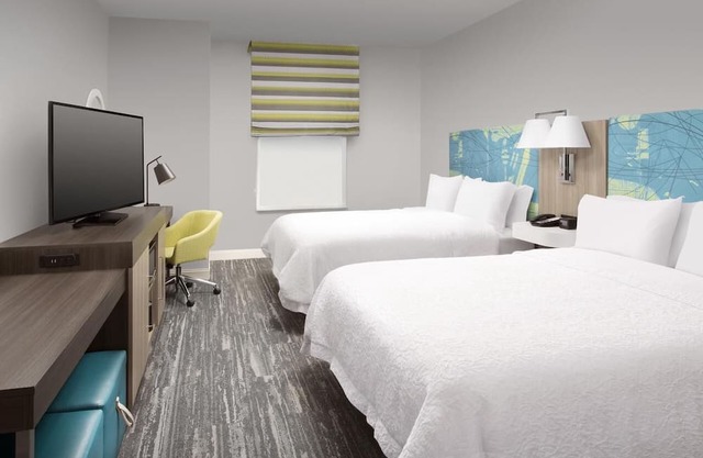 Your Gateway to Miami's Heartbeat! 2 Relaxing Units, Free Breakfast, Pool!