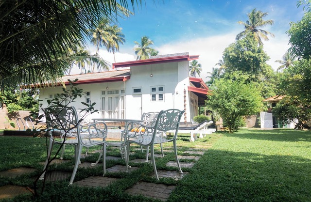 Tropical villa with private pool near the beach