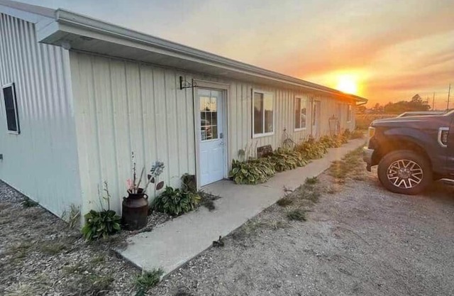 South Dakota Outdoorsman lodge