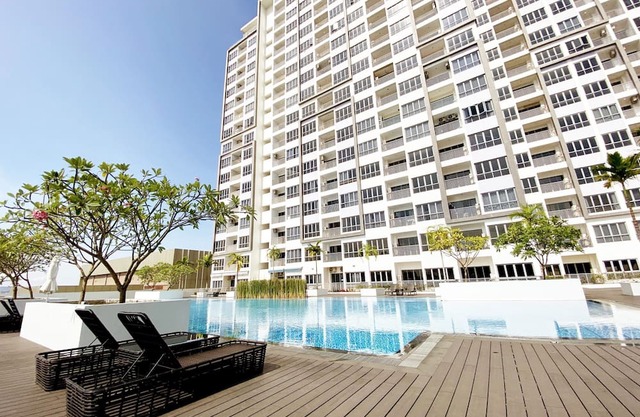 HarbourBay Residences COZY 02 Bedroom Condo | 1 Min Walk From Ferry Terminal
