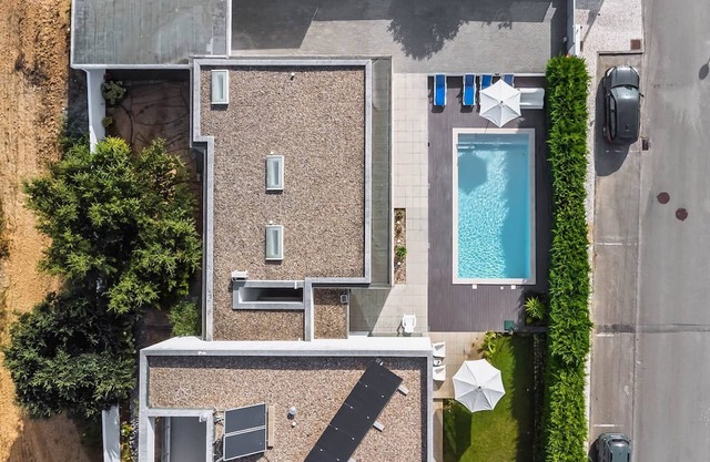 Luxury Villa- Pool, garden, 3BR, total privacy