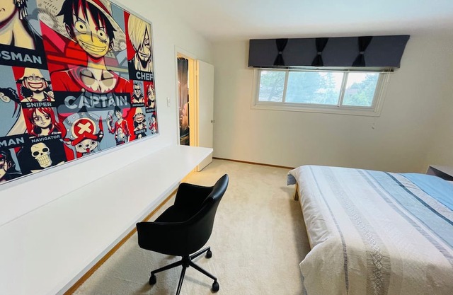 One Piece Toronto Home | Pool + Wi-Fi