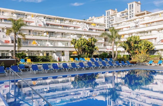 1BR Apartment: Oceanfront Retreat! Beach at your Doorstep, Parking | 3 Units