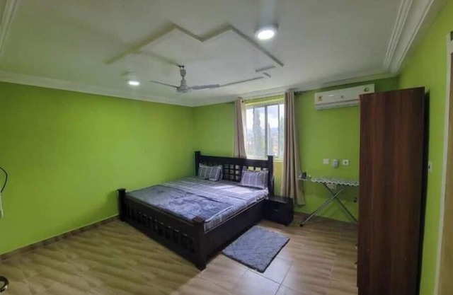 Lovely Exctv Apartment with Water Heater @Pokuasi
