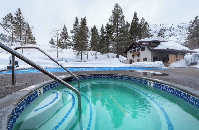 Scenic Alpine Escape with Hot Tub & Pool
