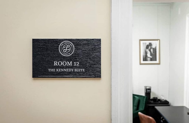 Elegant Historic Suite with Mountain Views in Luray, Virginia