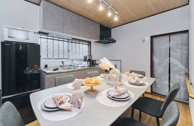 Inuyama Castle within 10 minutes/80-inch movie theater/free parking/6 beds + 1 sofa bed/83 sq.m./Up to 10 guests/mono rental/coffee maker available